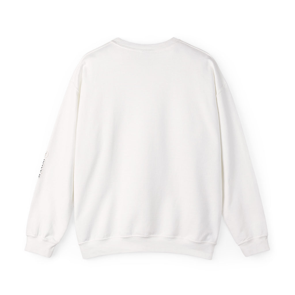 Crewneck Sweatshirt — "Ni muy muy, ni tan tan... pero sí" Spanish Quote Cozy Pullover