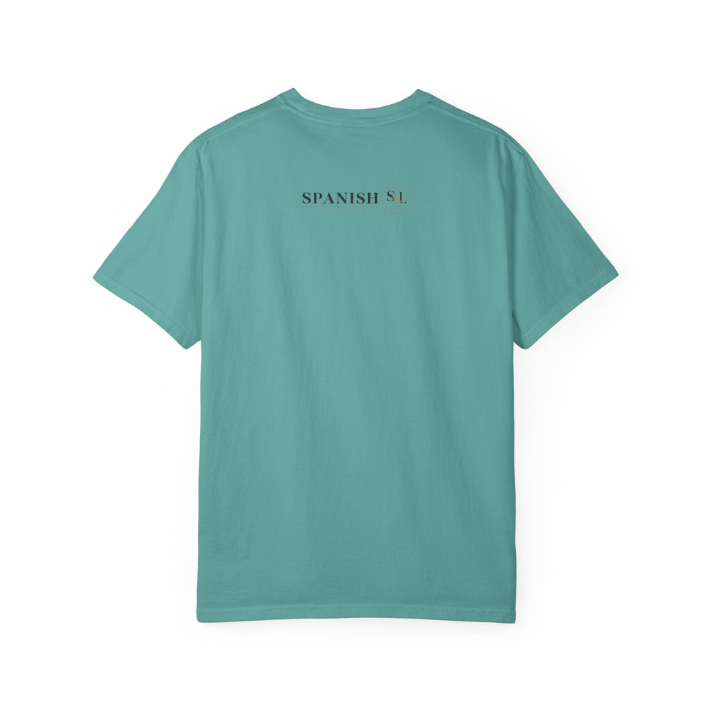 T-Shirt — Spanish Phrase “Ni muy muy ni tan tan… pero sí.” Casual Graphic Tee